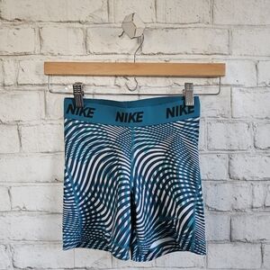 NIKE Pro Graphic Teal Short, XS
